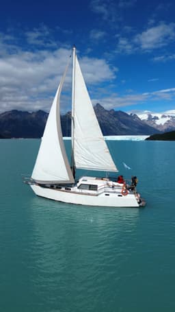 Navegar a Vela en el Lago Argentino