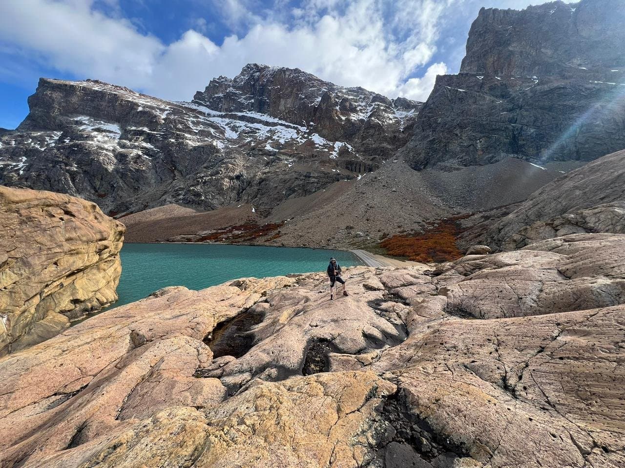 Guanaco trekking Laguna Azul 5