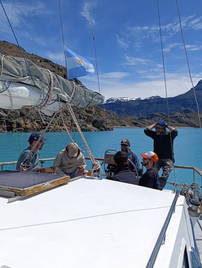 Navegar a Vela en el Lago Argentino 3